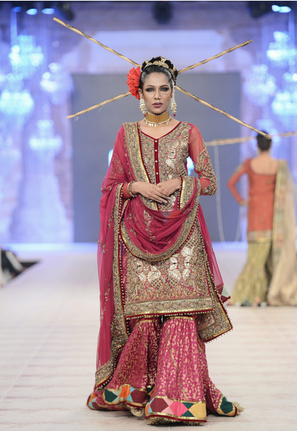 fashion designer dress to impress