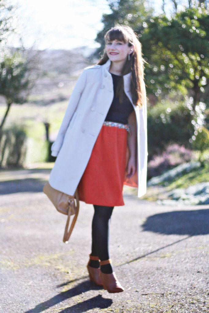 robe en laine noir courte