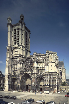 vetement d'usine troyes